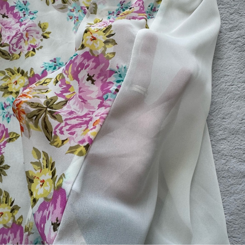Forever 21 Floral Sleeveless Sheer Hi Low Blouse - Size Small - Picture 8 of 8